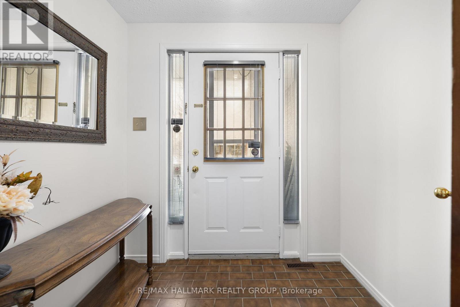 944 GREENBRIAR AVENUE