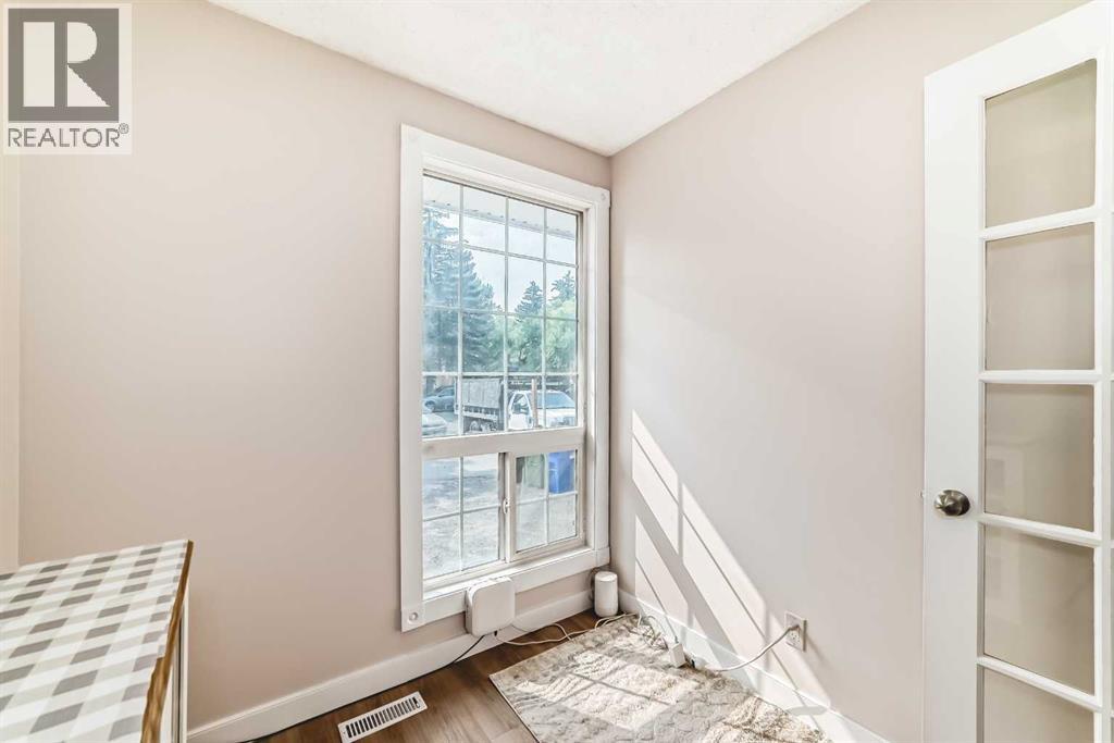 120 Pineset Place NE