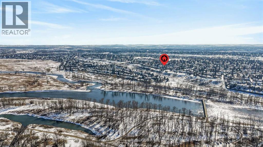 81 Queen Anne Close SE