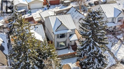 81 Queen Anne Close SE Calgary AB T2J6E4