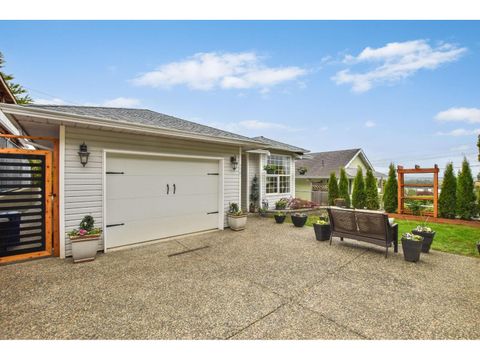 7461 MURRAY STREET Mission BC V2V4A8