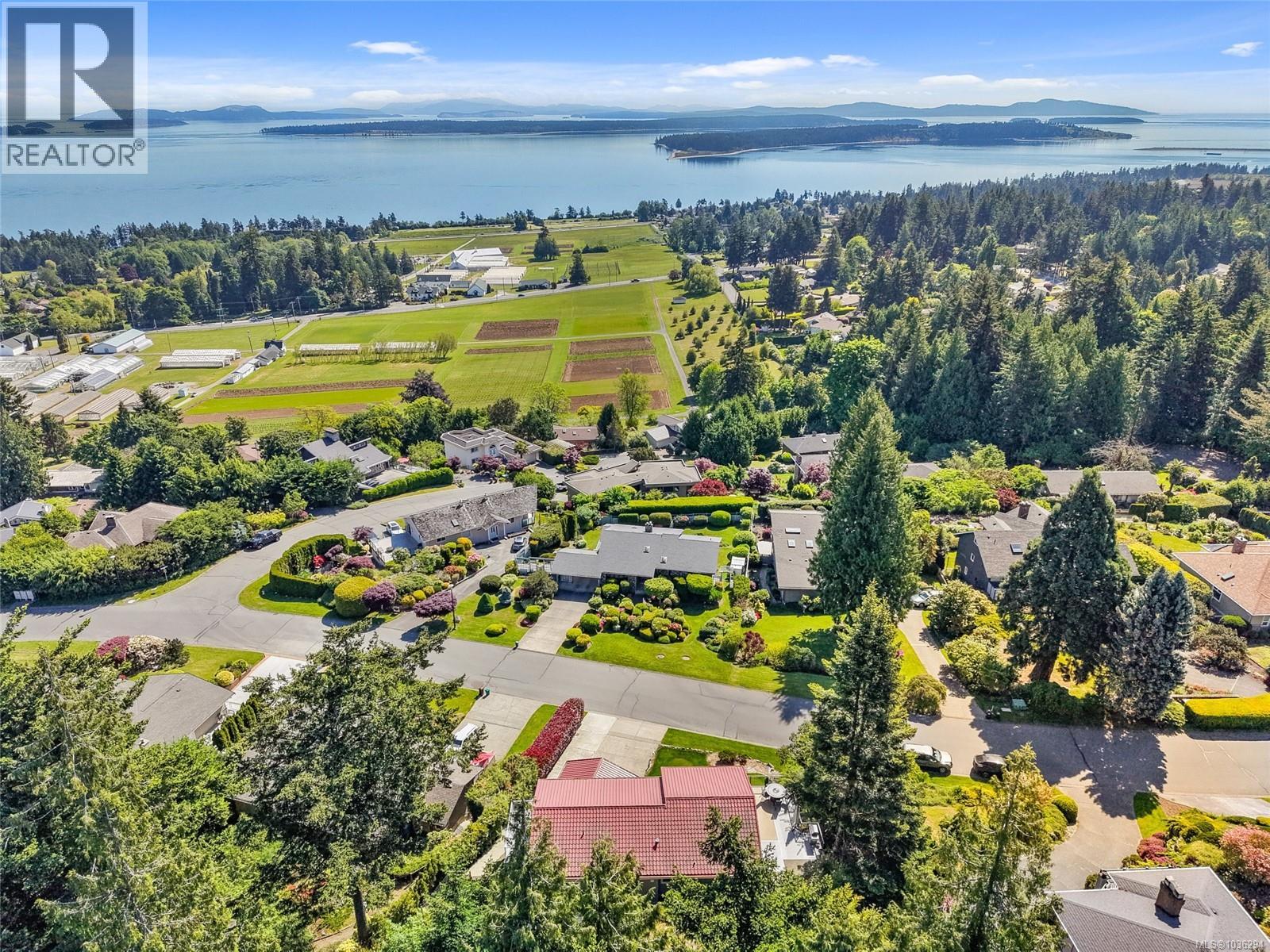 8750 Pender Park Dr