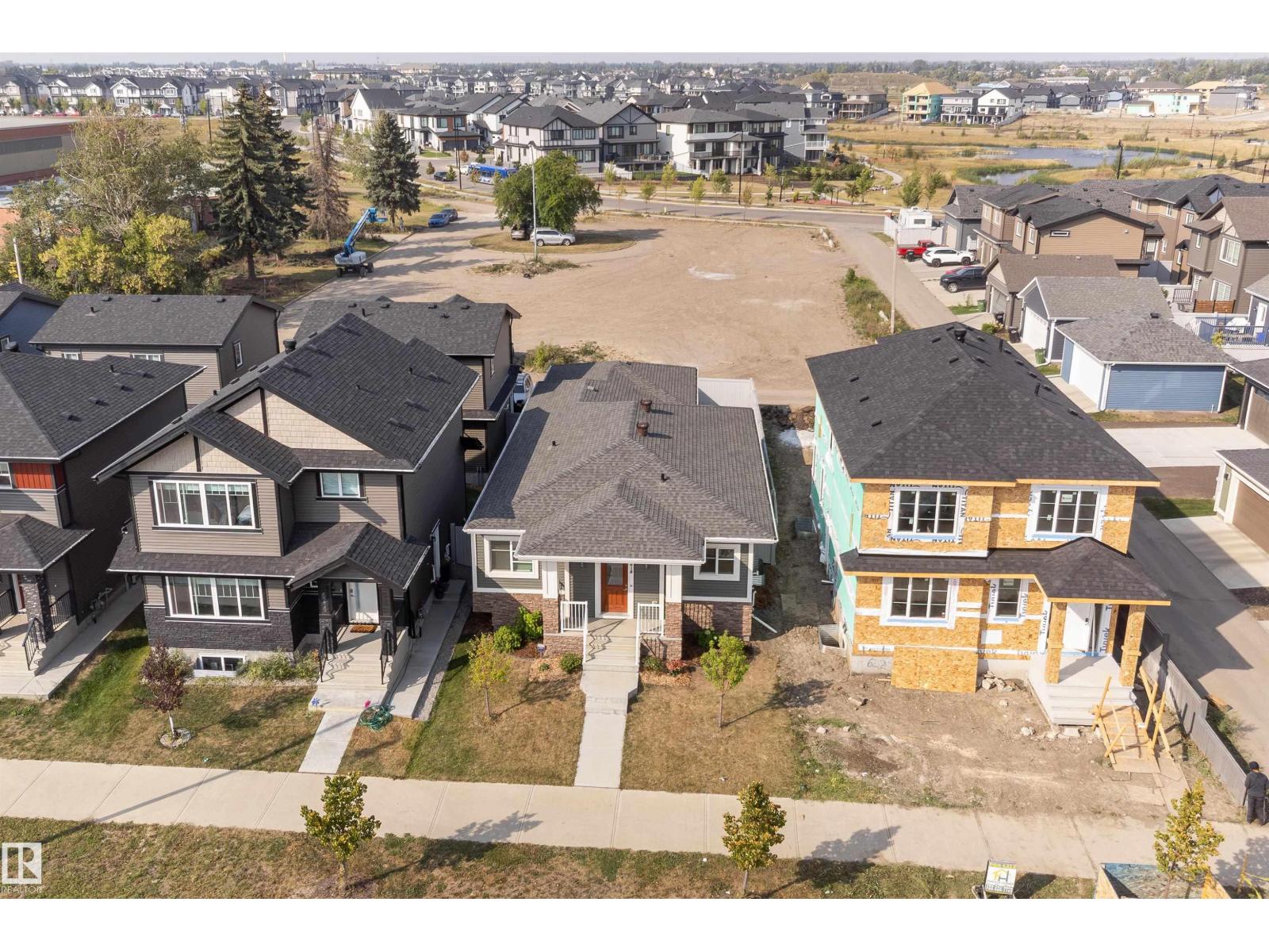 6214 HAMPTON GRAY AV NW