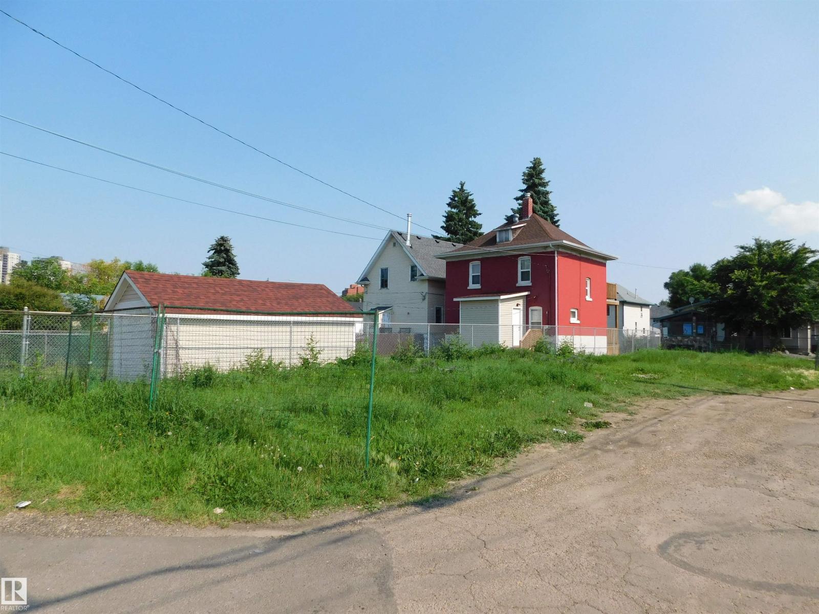 9352 107A AV NW