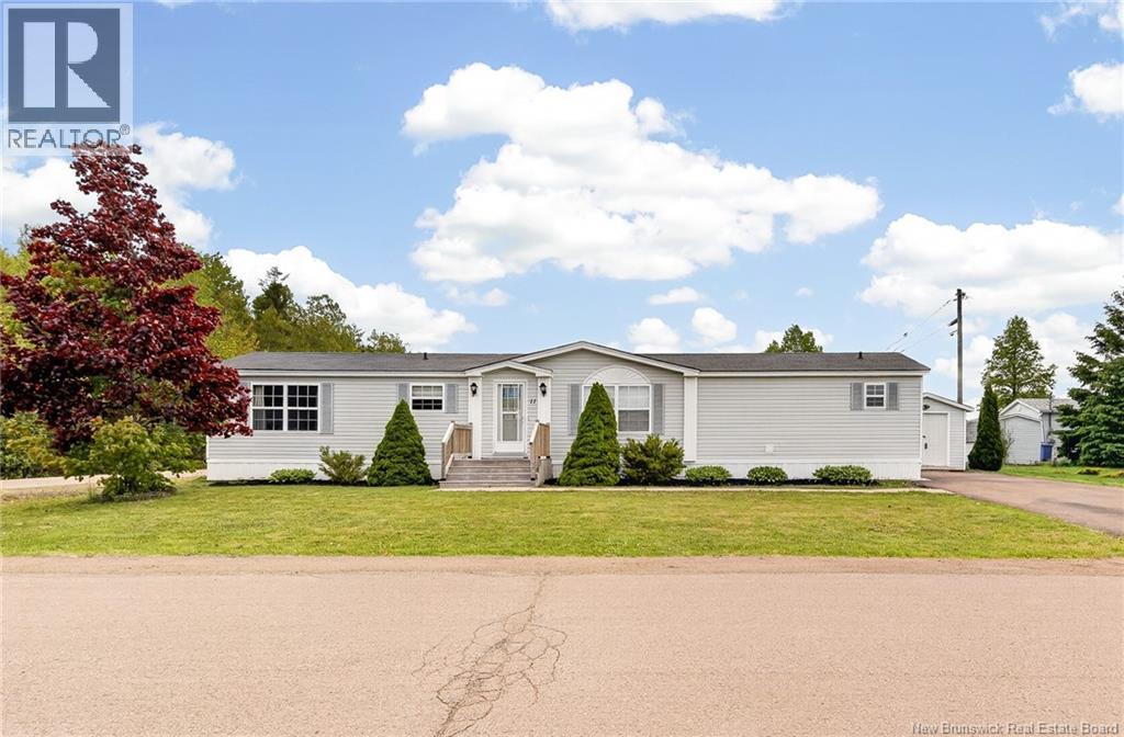 Photo 1 of 32 — 11 Sentier Street, Moncton, NB E1H3J6