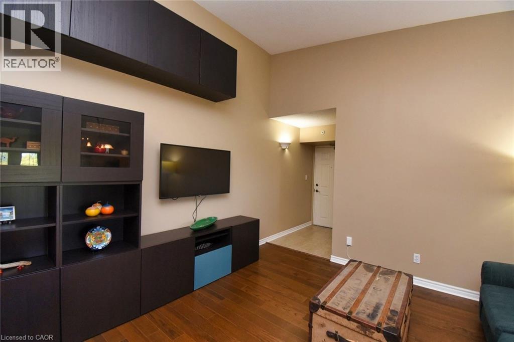 2065 APPLEBY Line Unit# 411