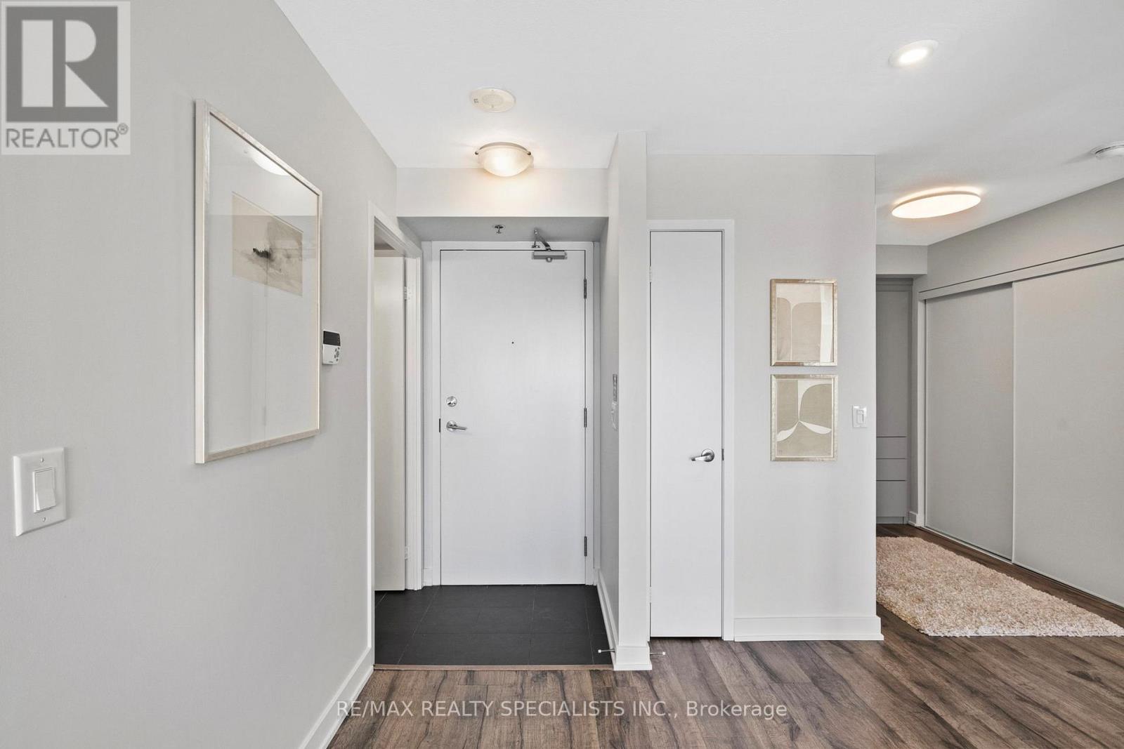 706 - 11 SUPERIOR AVENUE