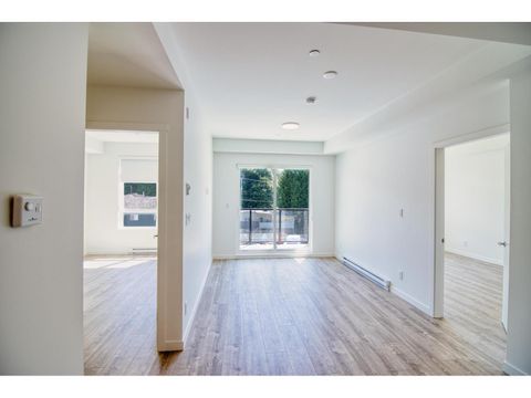 417 13969 96 AVENUE Surrey BC V3T0T1