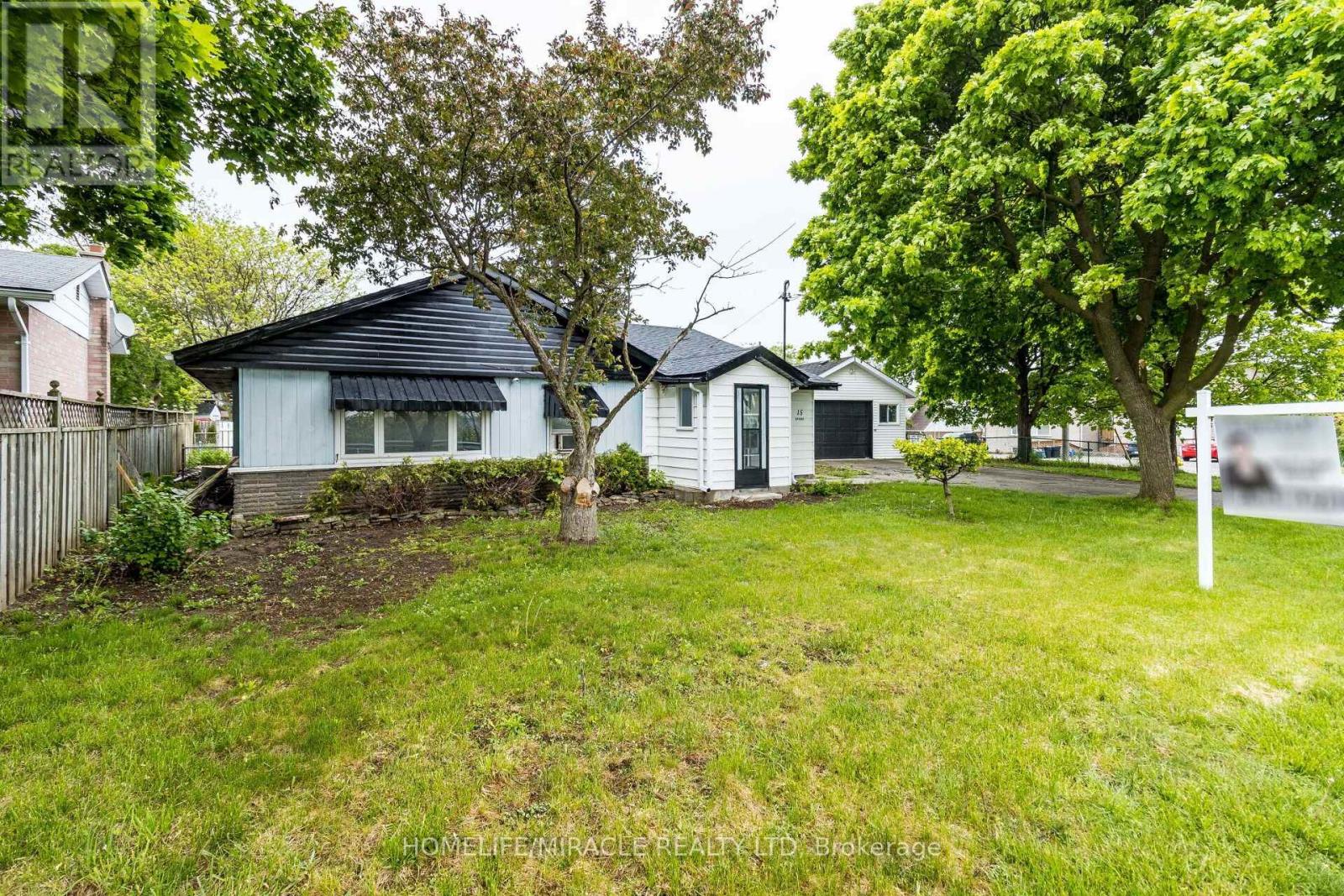15 SPIERS CRESCENT