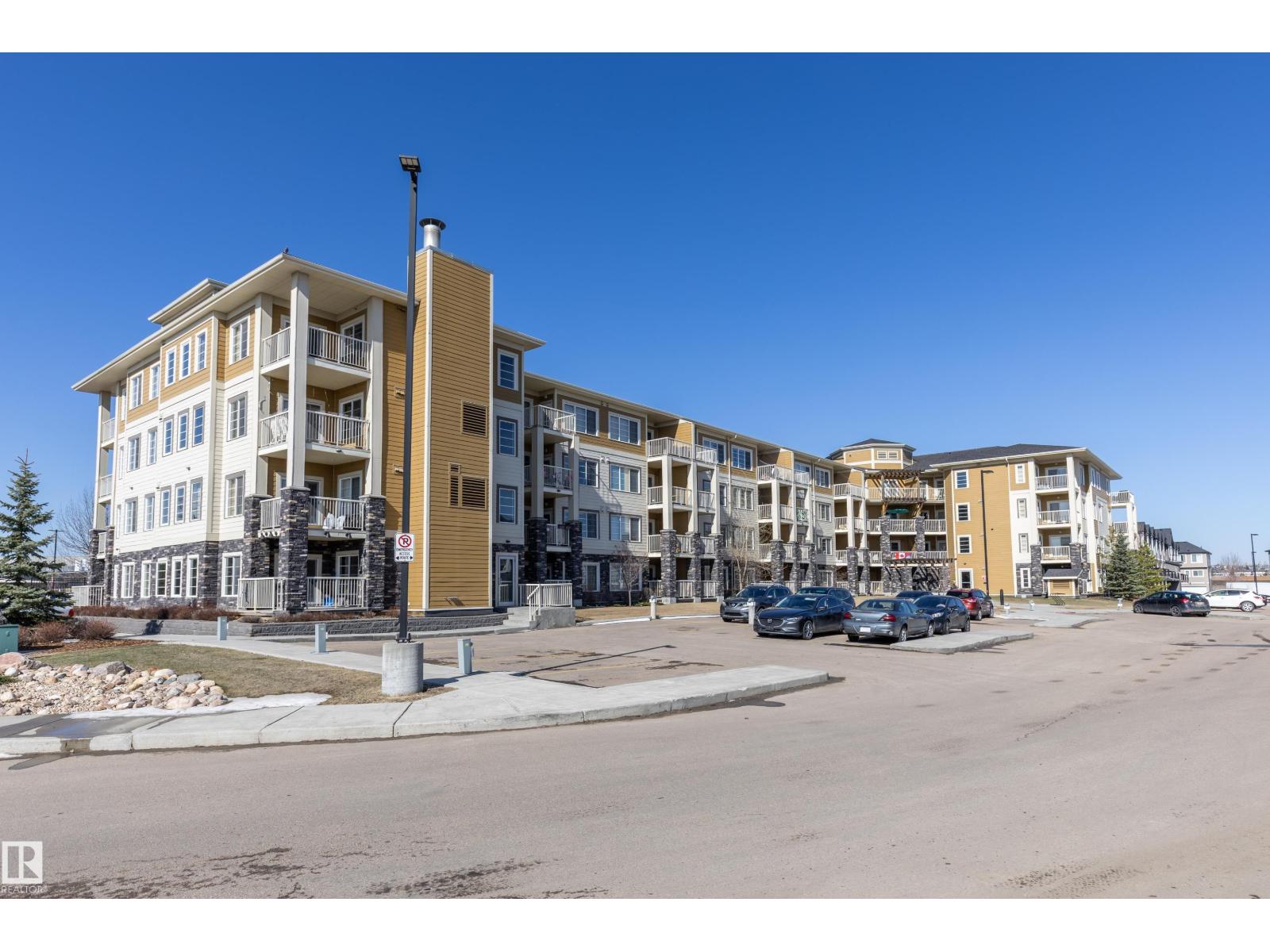 #107 3670 139 AV NW