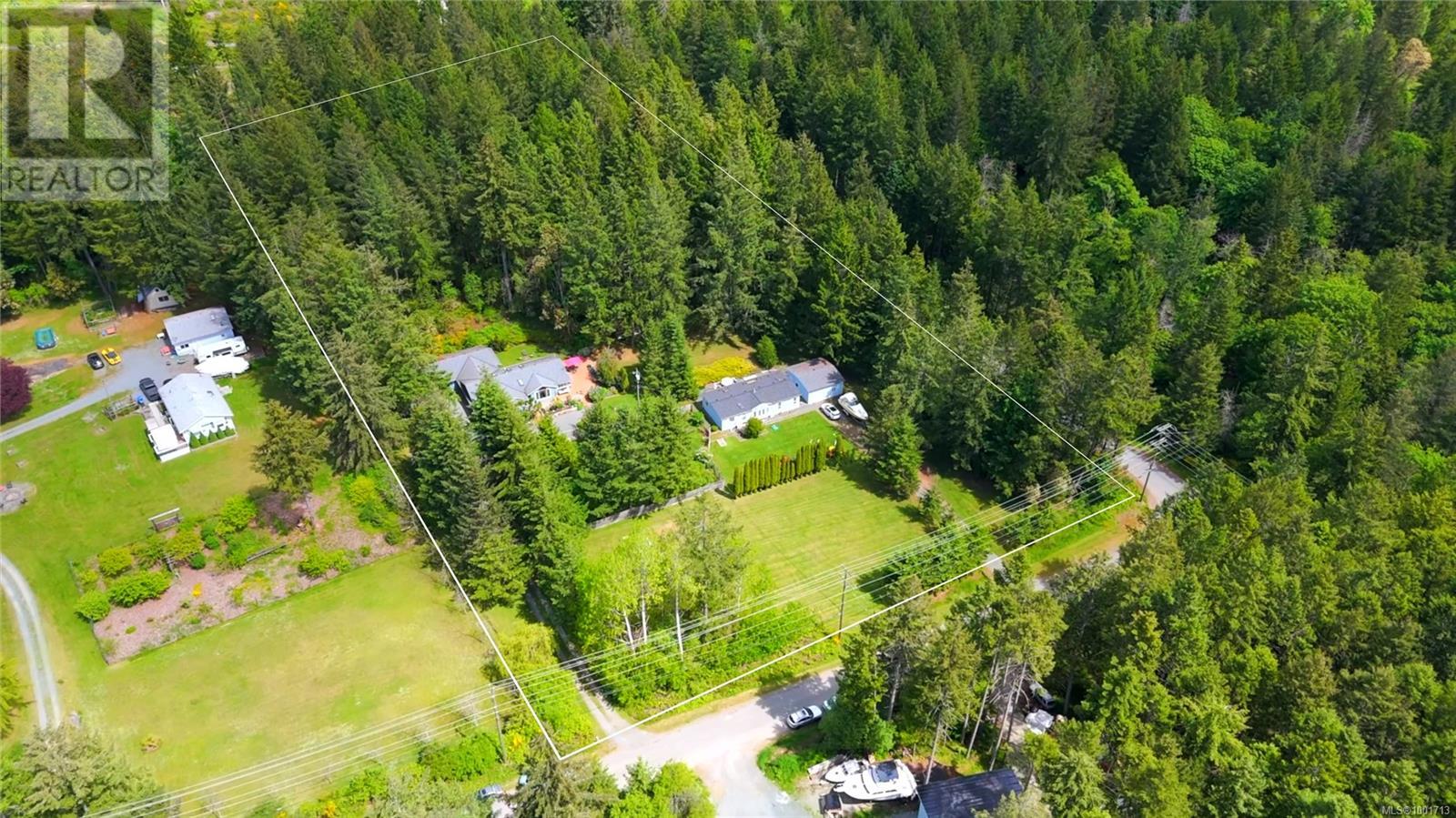 2742 Cedar Heights Cres