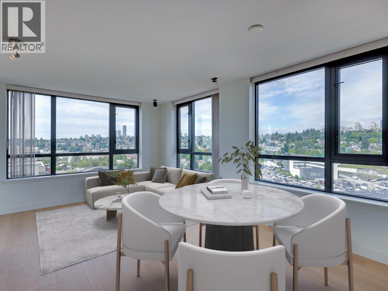 1607 1 RENAISSANCE SQUARE