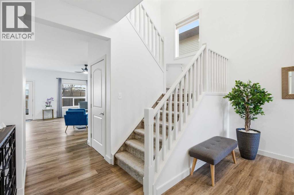 107 Everwoods Park SW