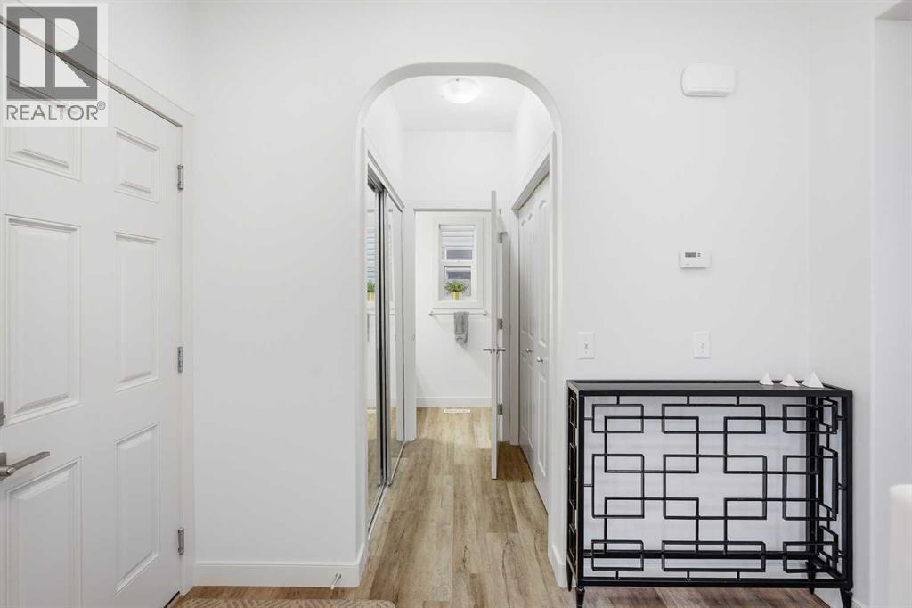 107 Everwoods Park SW