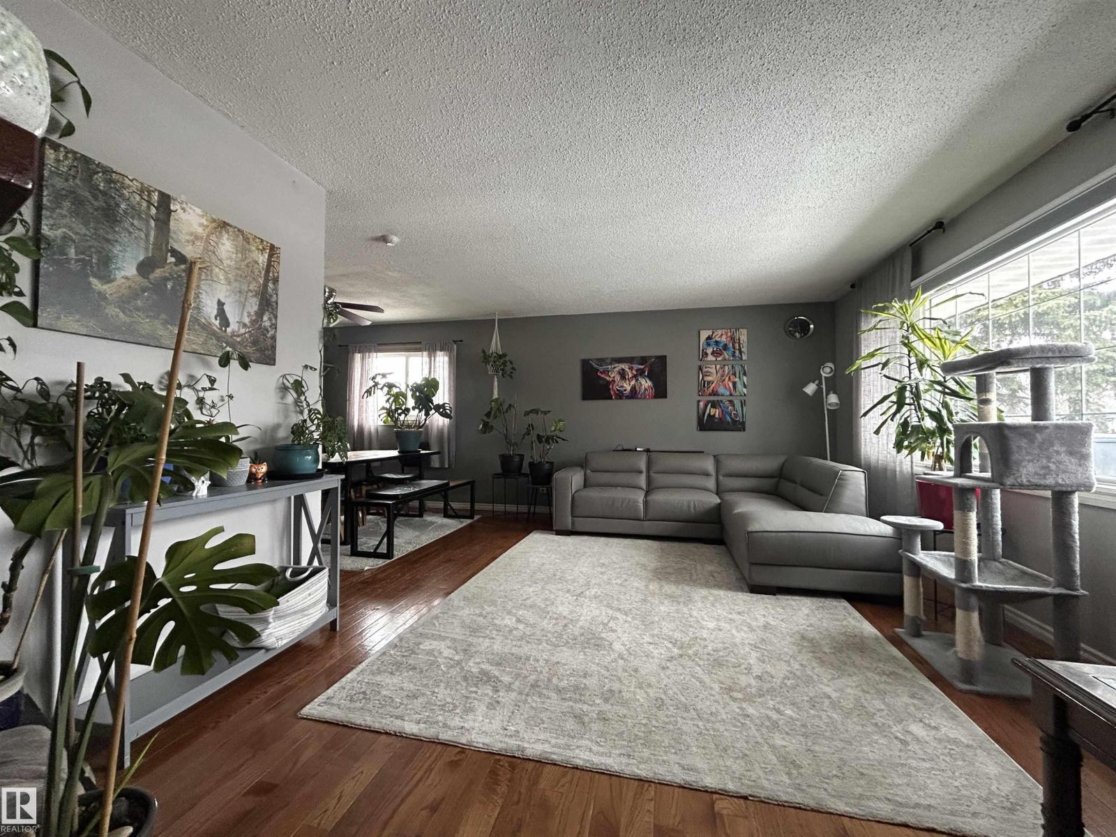 8603 149 ST NW