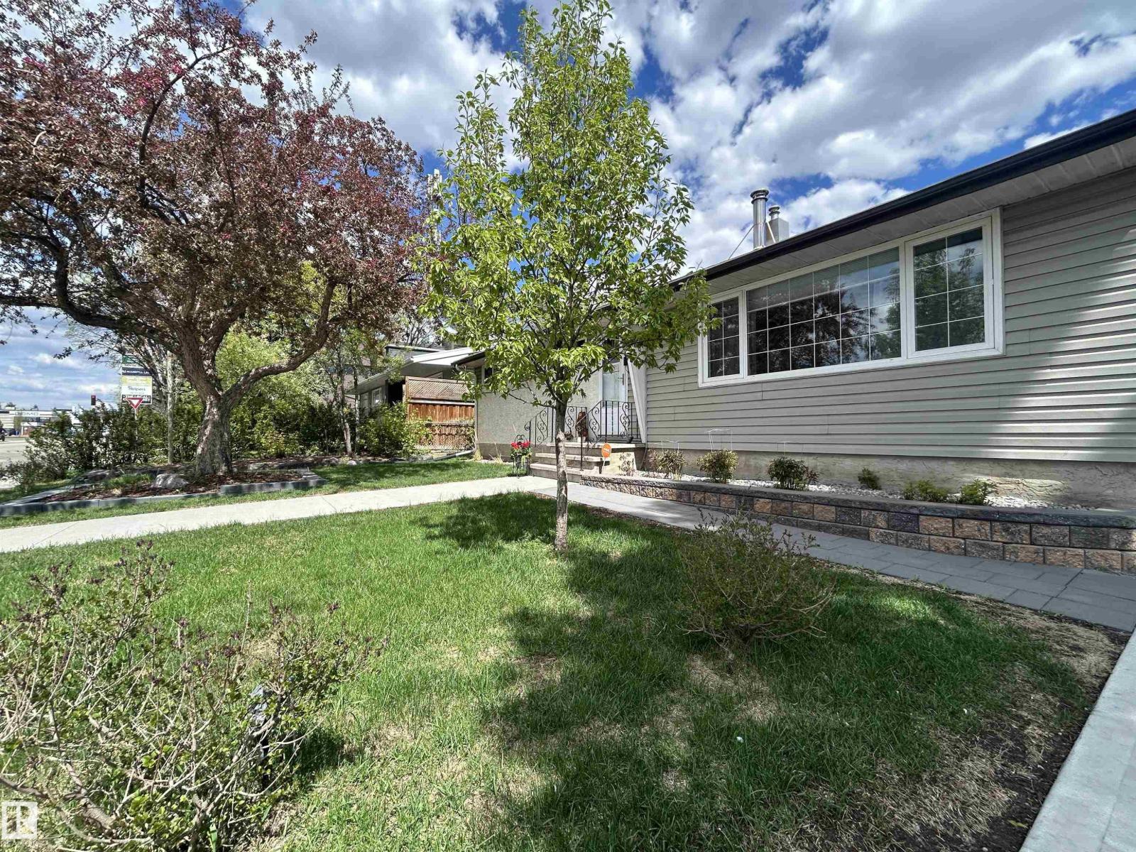 8603 149 ST NW
