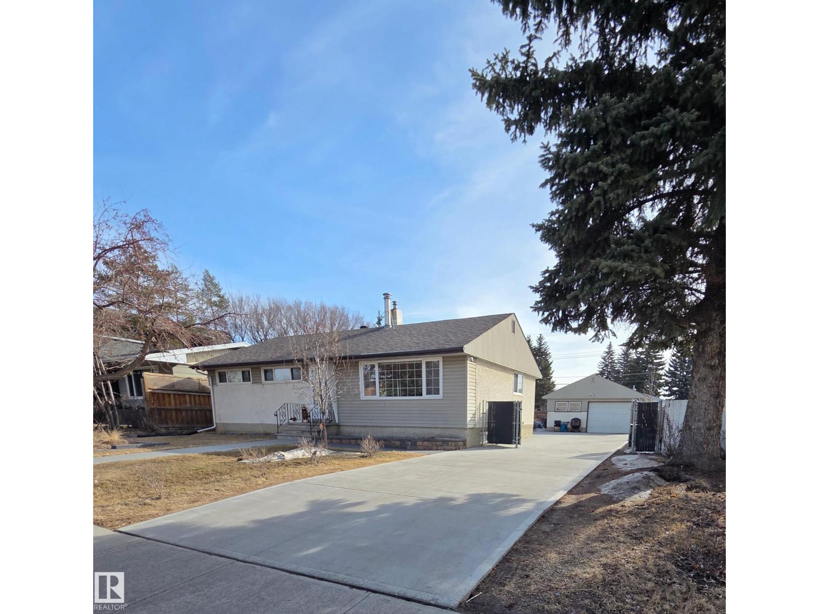 8603 149 ST NW