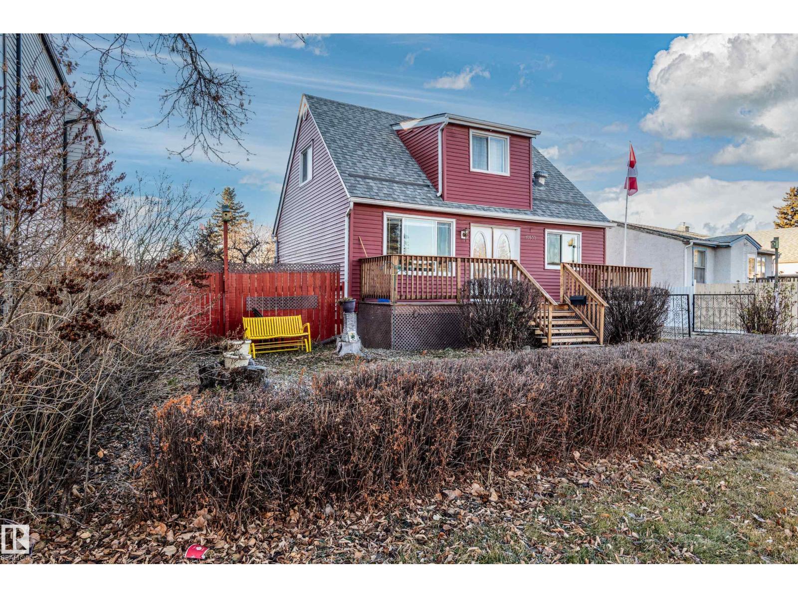 10532 157 ST NW