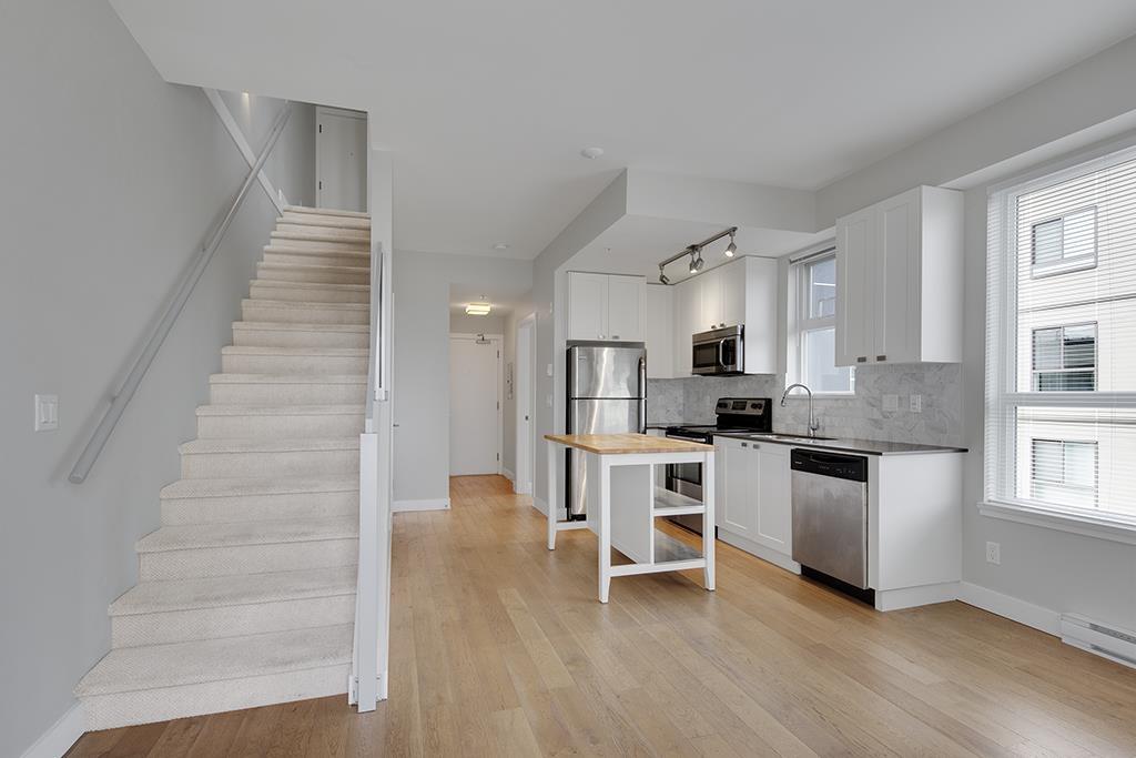 504 3080 GLADWIN ROAD