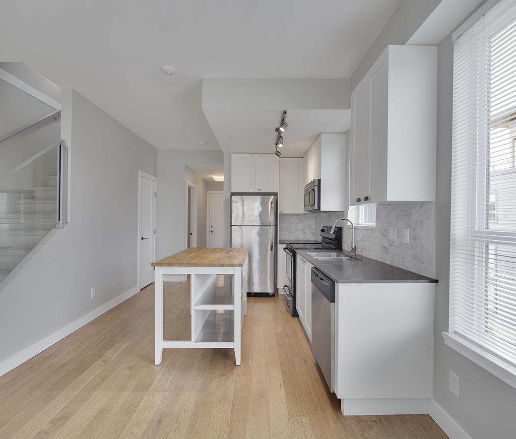 504 3080 GLADWIN ROAD