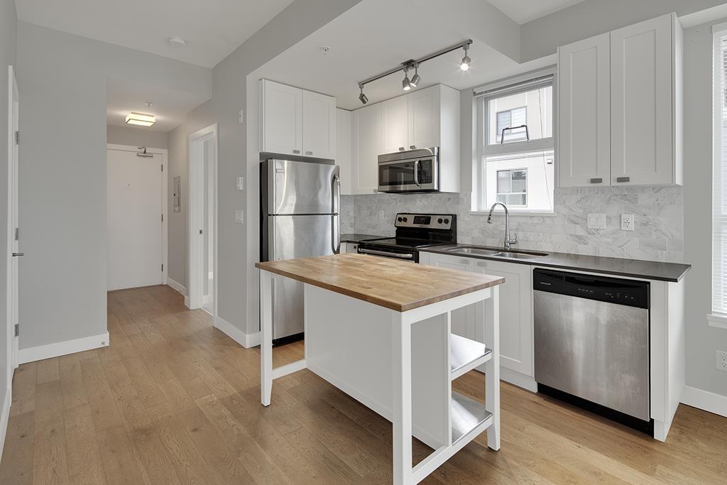 504 3080 GLADWIN ROAD