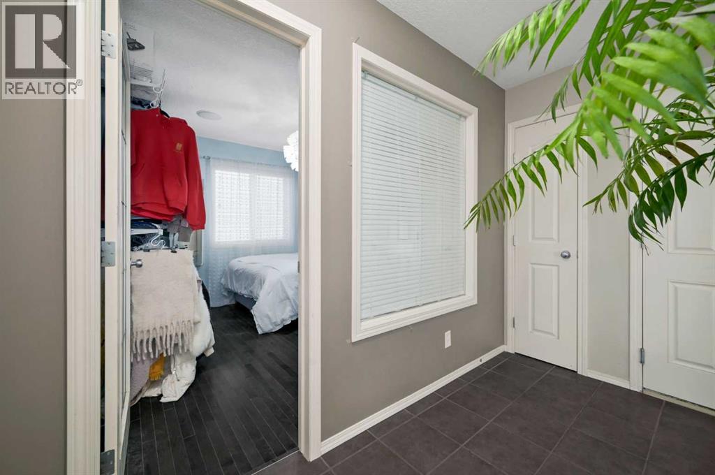 20 Bridlecrest Court SW