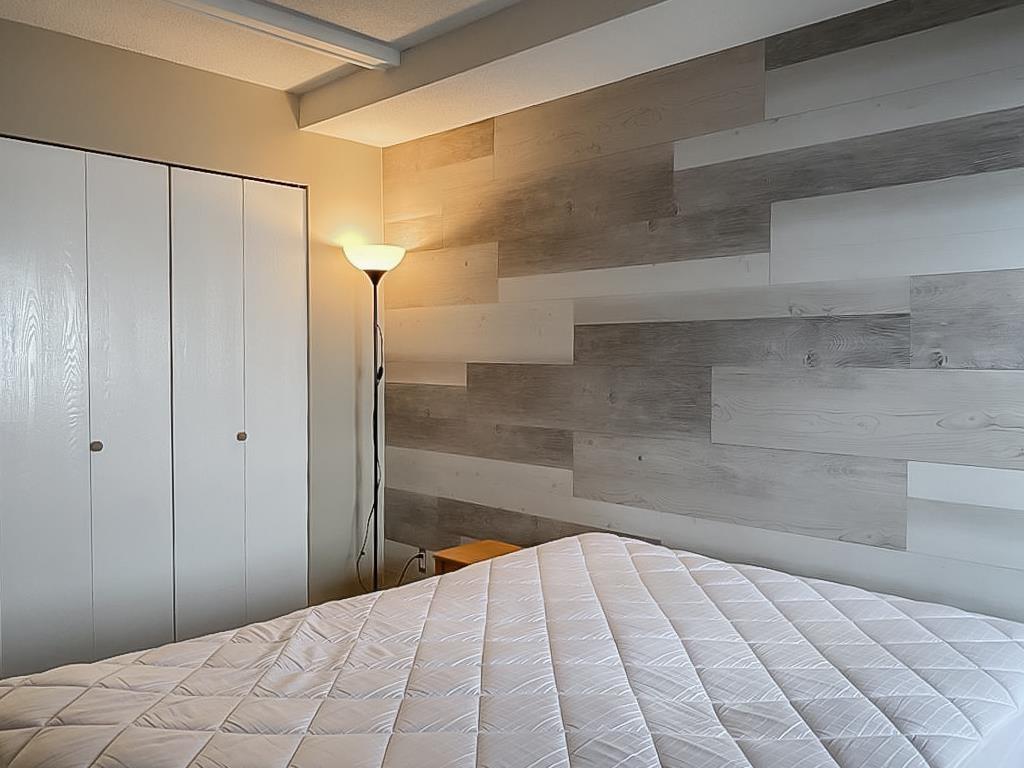 104A 21000 ENZIAN WAY