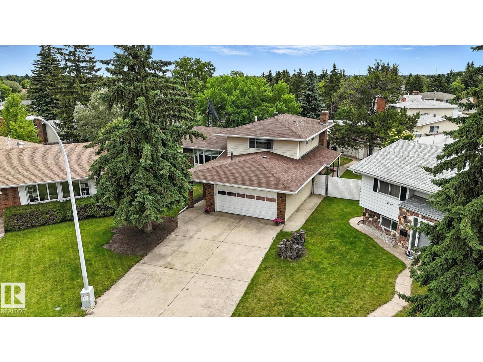 2011 89 ST NW