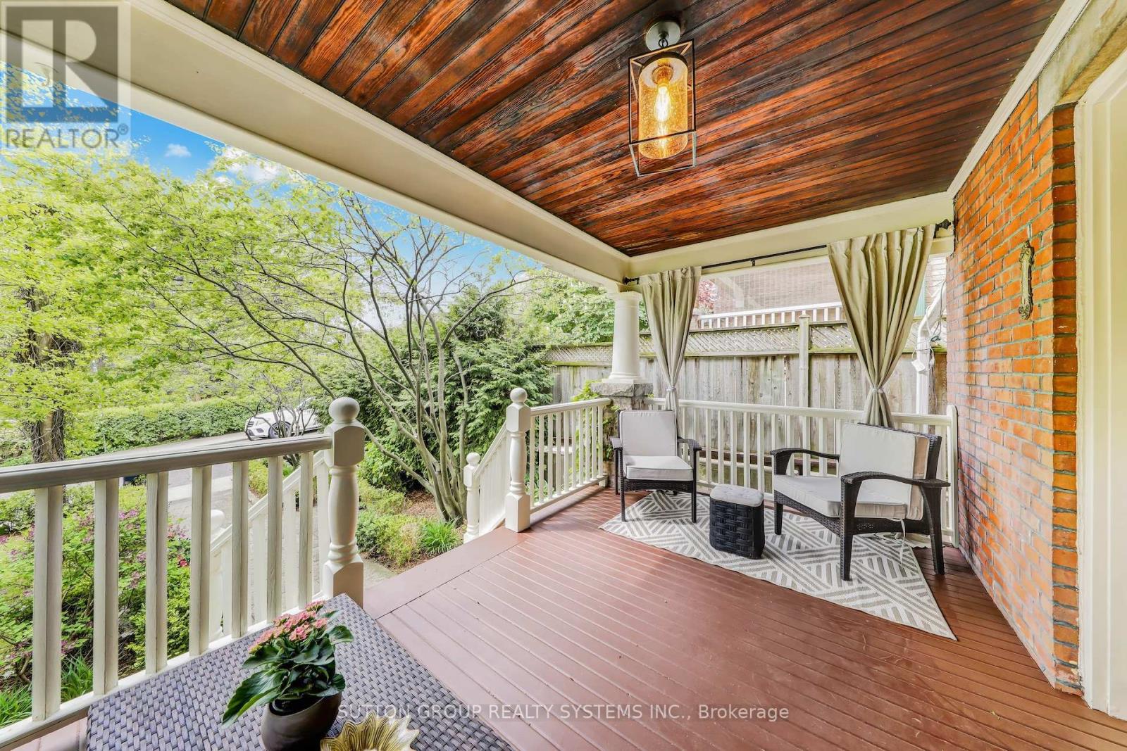 218 GLENDONWYNNE ROAD