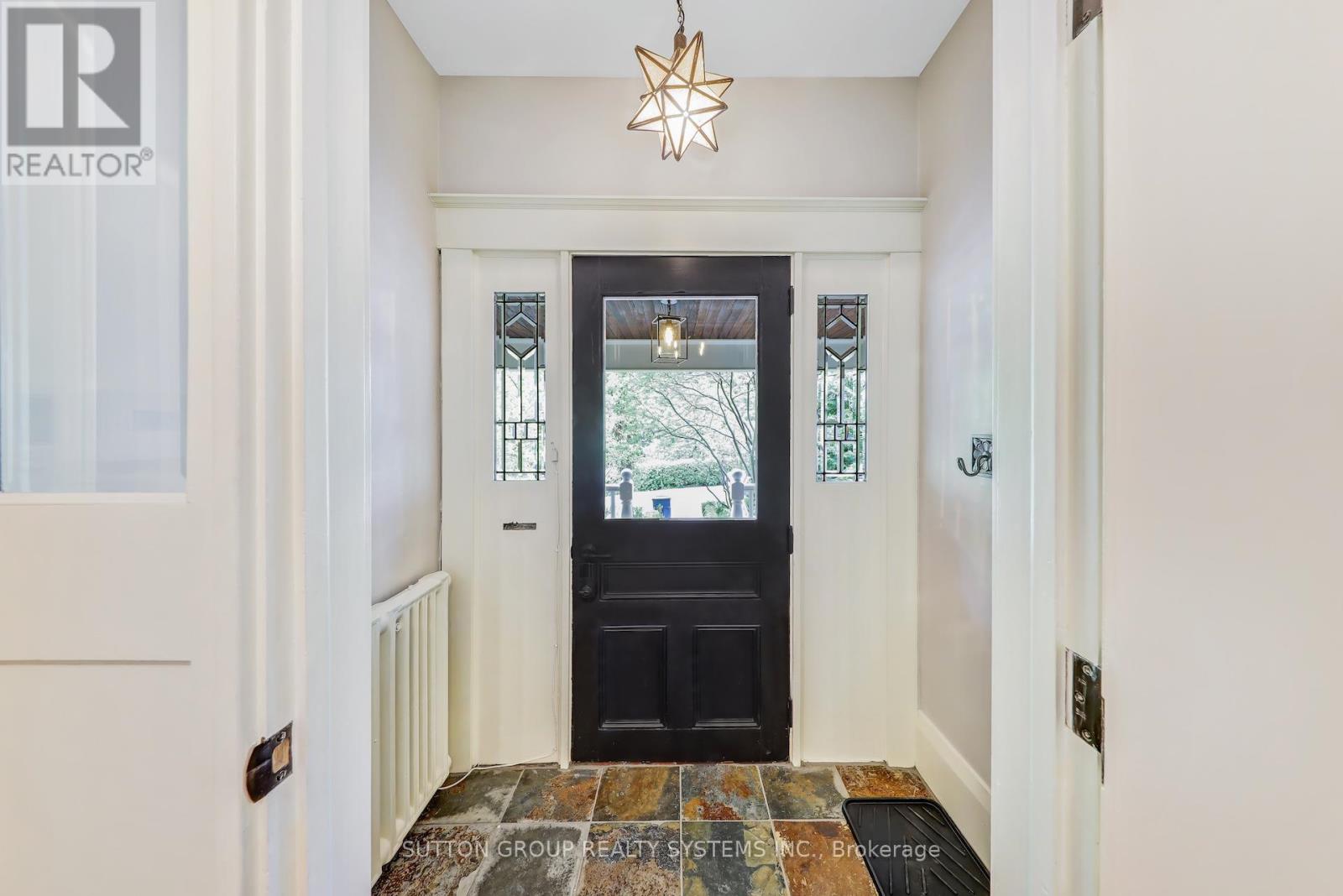 218 GLENDONWYNNE ROAD