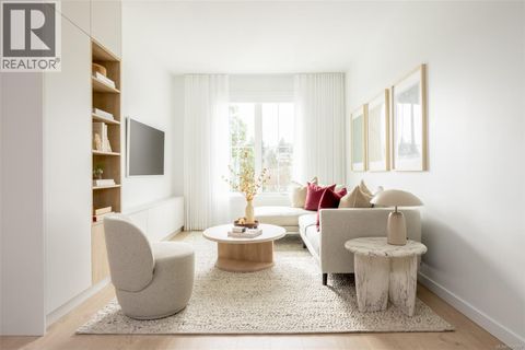 TH7 630 Gorge Rd W Saanich BC V9A1N5