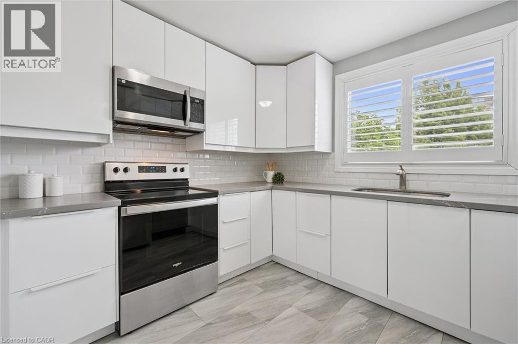 60 ELMSDALE Drive Unit# 25