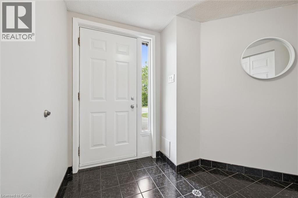60 ELMSDALE Drive Unit# 25