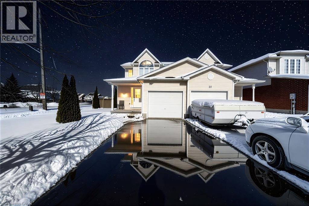 25 BREESEGARDEN Lane