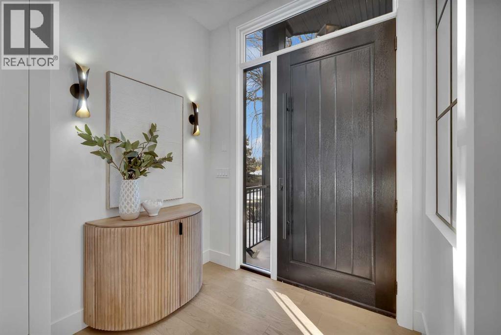 20 Roselake Street NW