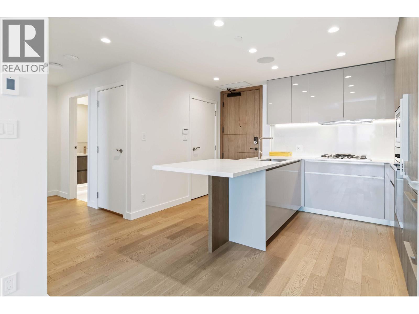 1103 6811 PEARSON WAY