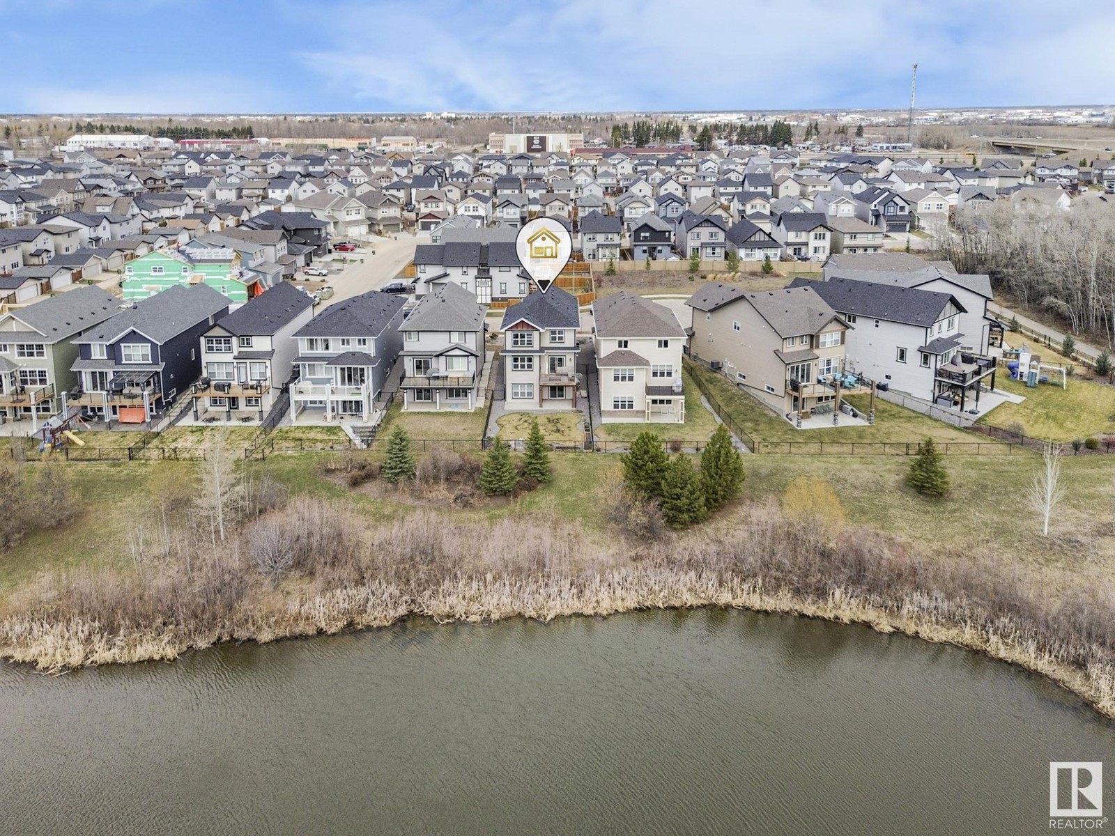 21851 98 AV NW