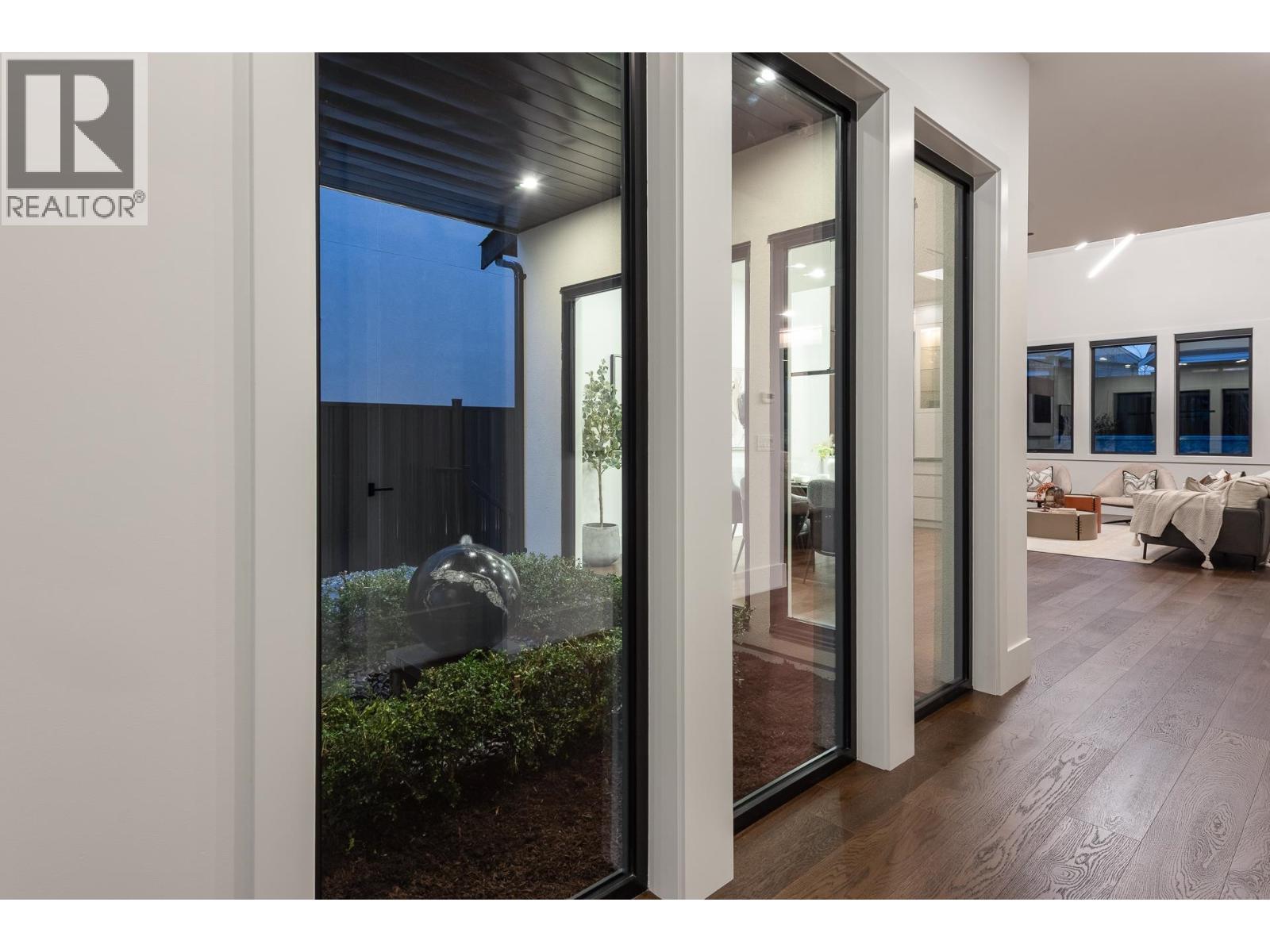 2145 PALLISER AVENUE