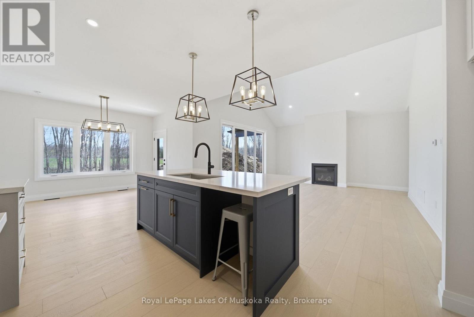 21 HENRY BALL COURT