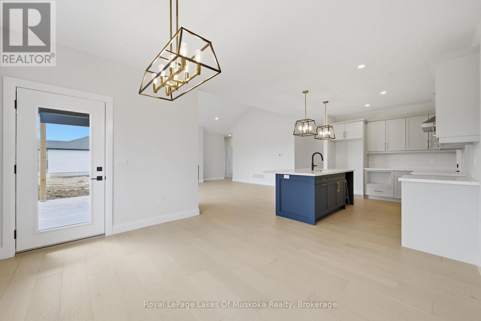 21 HENRY BALL COURT