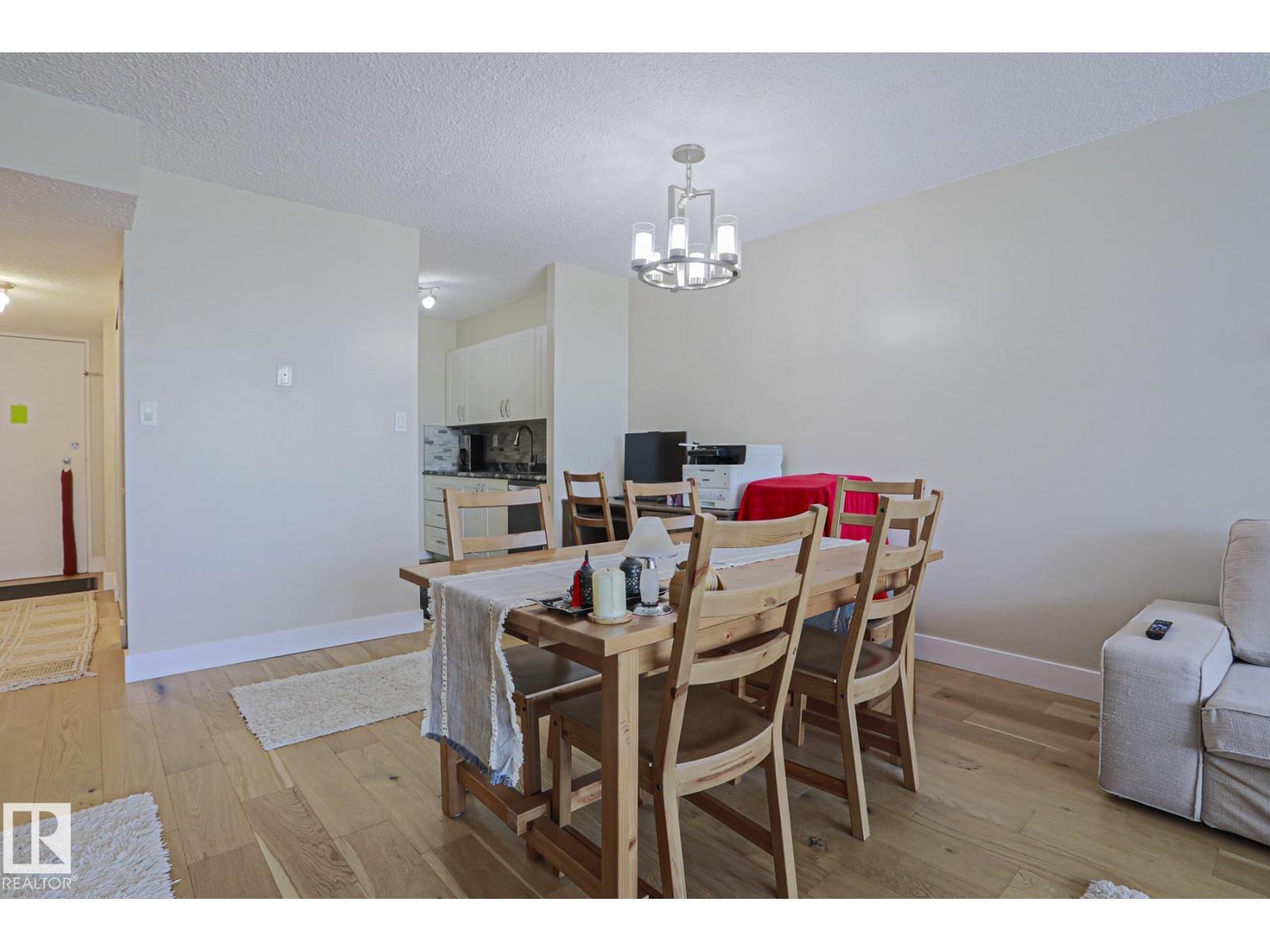 #20 8735 165 ST NW NW