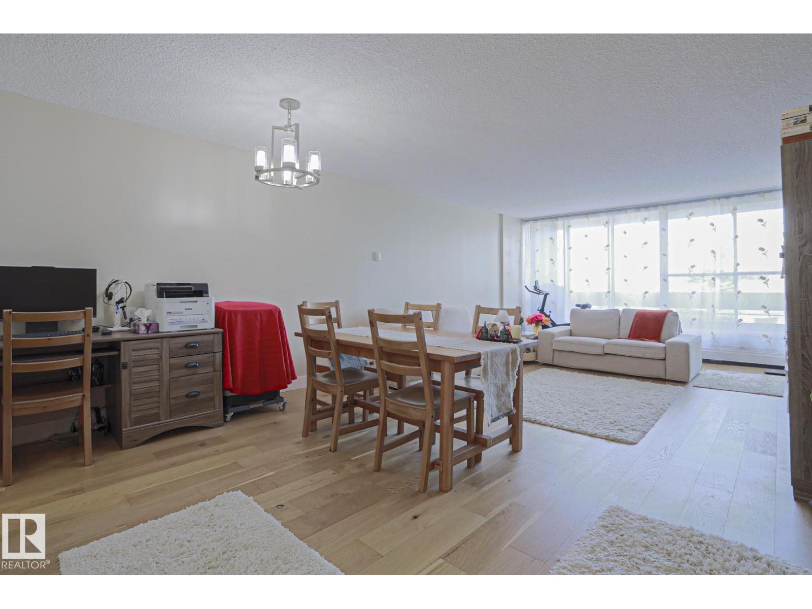 #20 8735 165 ST NW NW