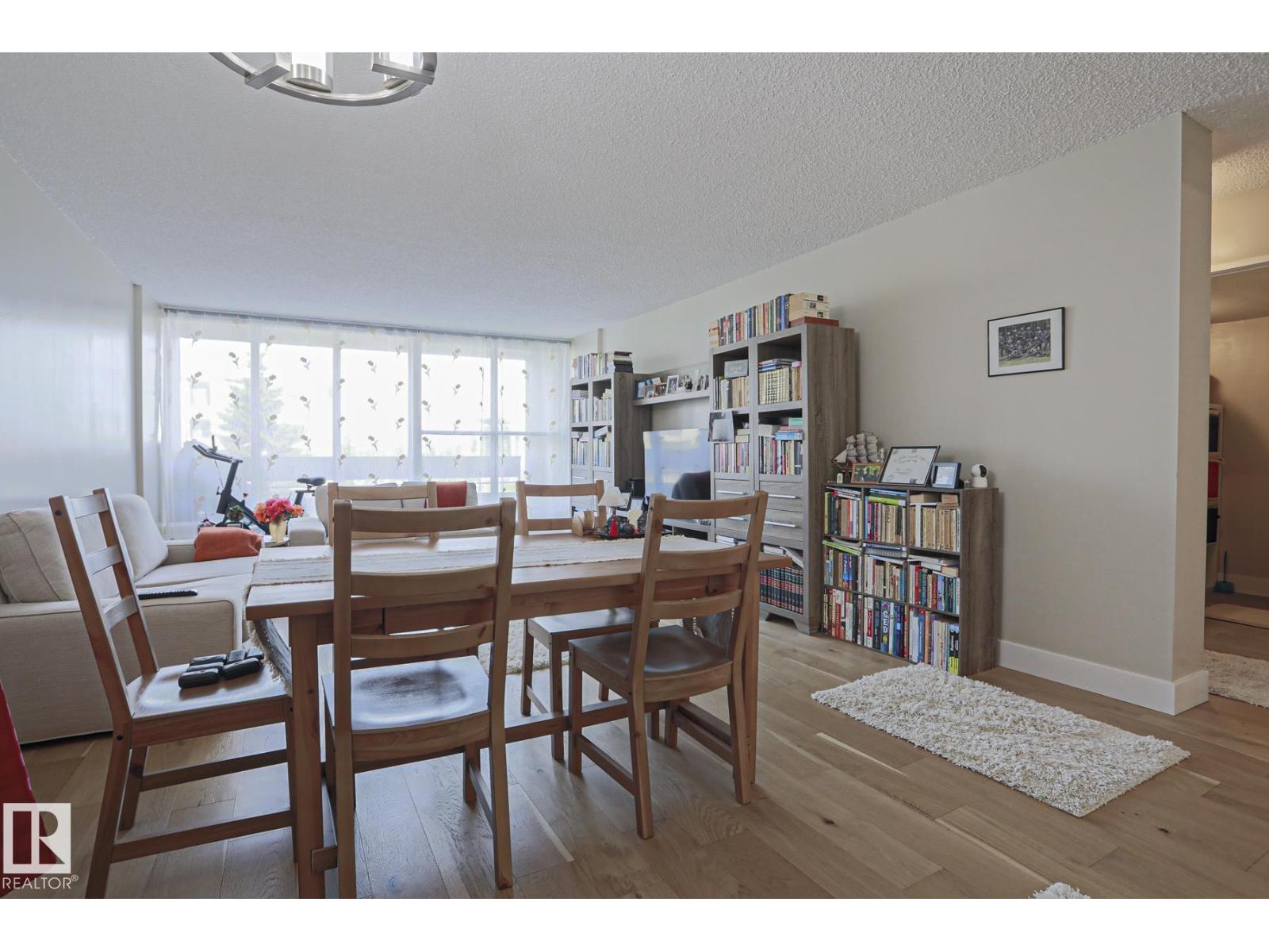 #20 8735 165 ST NW NW