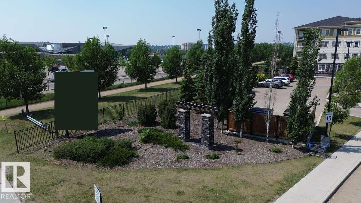 #302 3670 139 AV NW