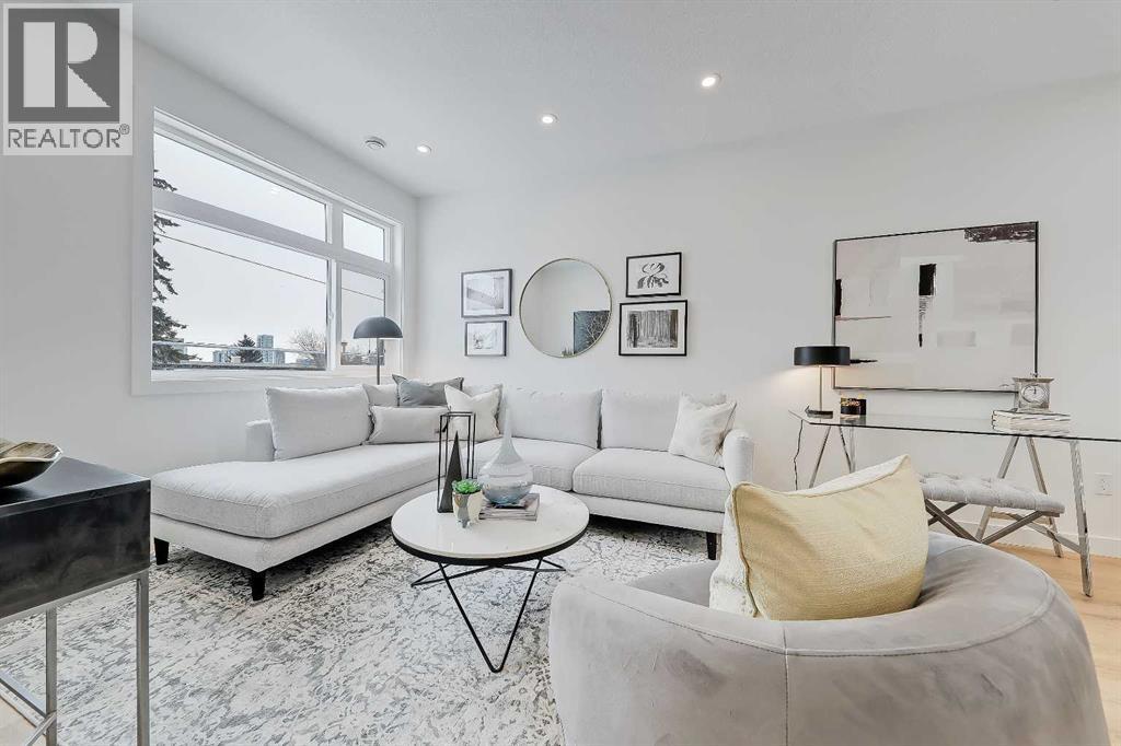 109, 3550 45 Street SW