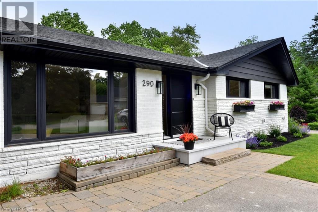 290 GARDENVIEW Drive