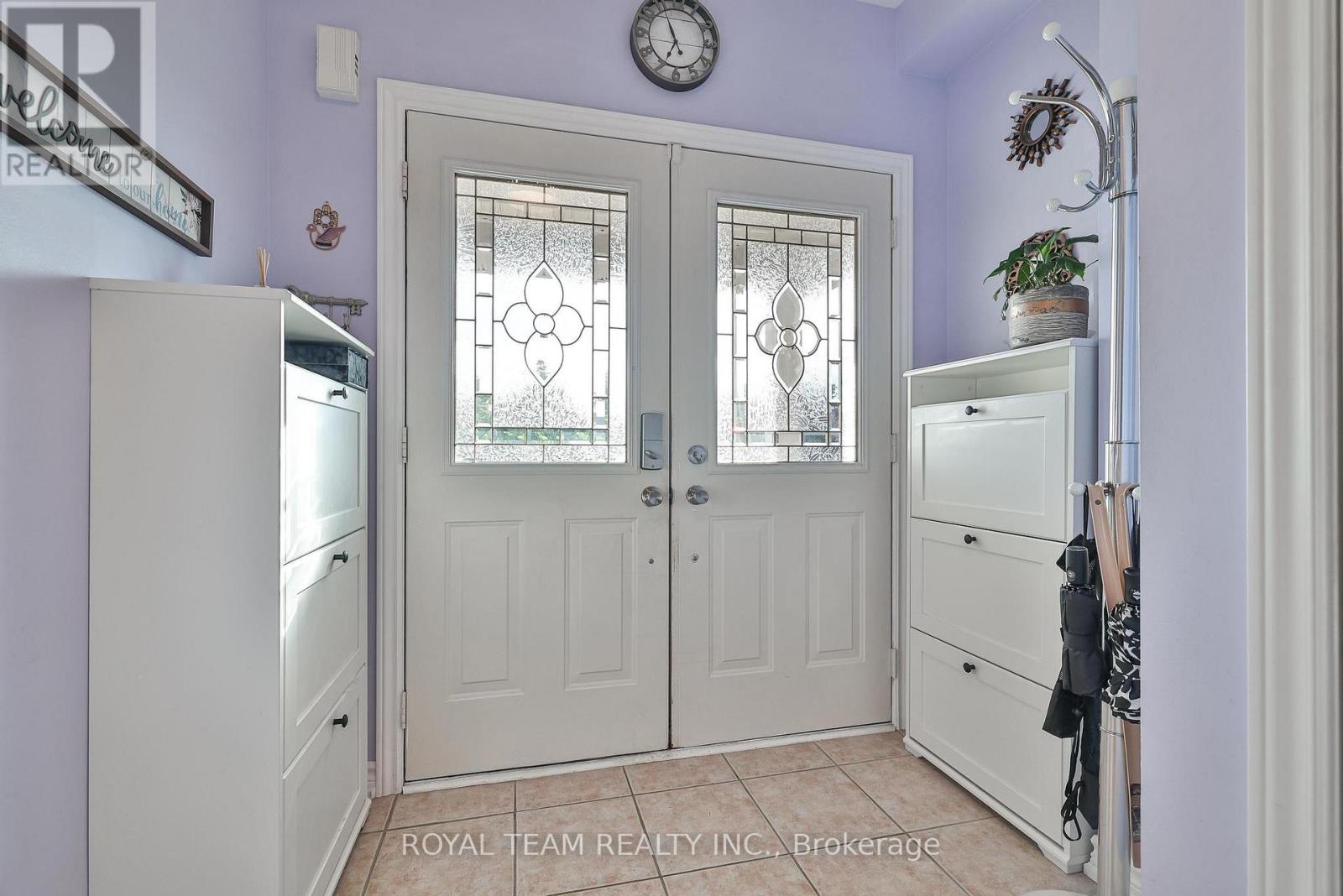 121 PROFESSOR DAY DRIVE