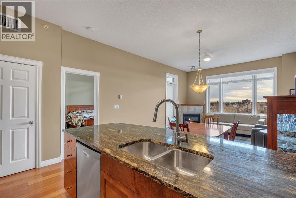 3601, 24 Hemlock Crescent SW