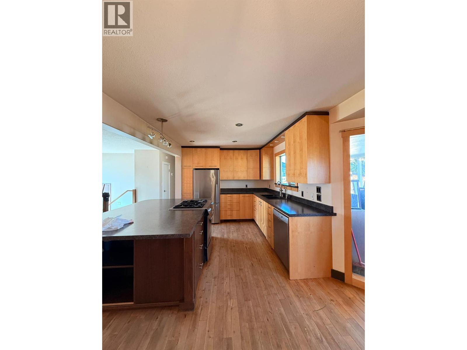 460 Mugford Road