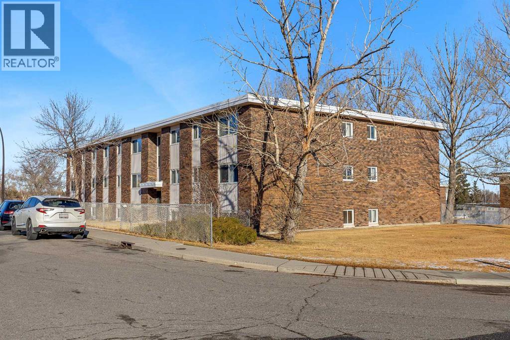 301, 6464 Travois Crescent NW